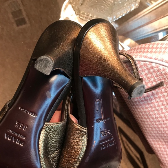 PRADA - Picture 14 of 16